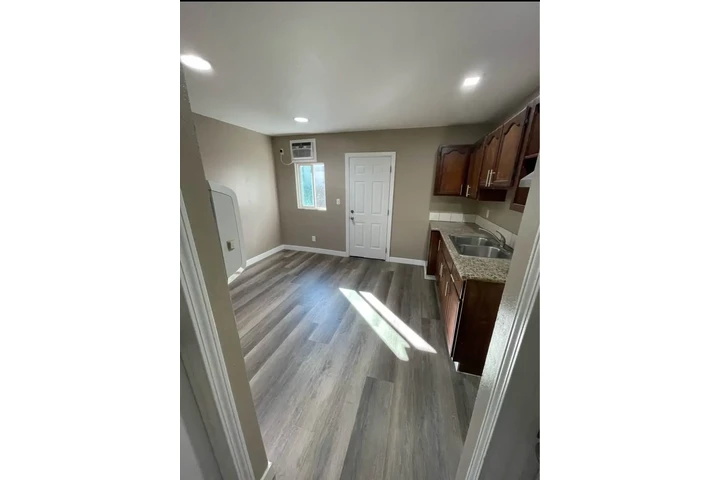 $1800 : Apartamento de 1 recámara image 3