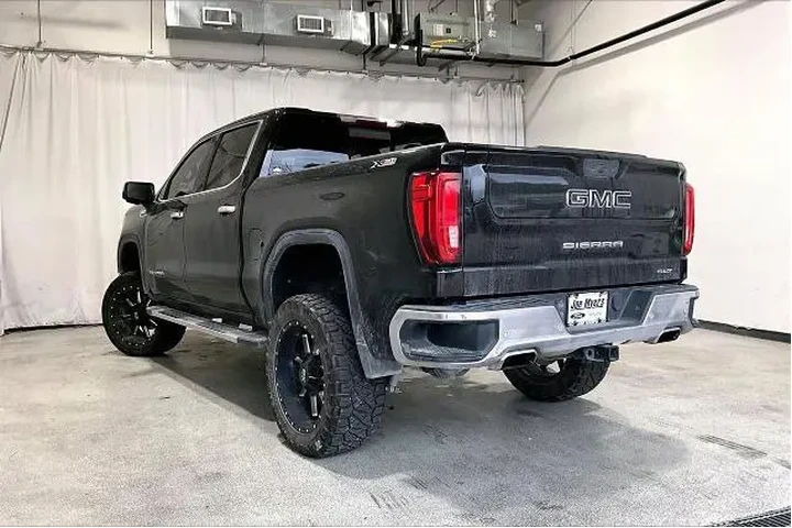 $32951 : GMC Sierra 1500 2019 4x4 SLT image 5