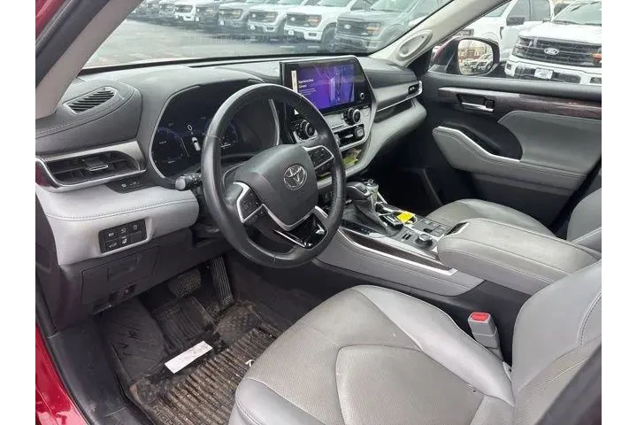 $35000 : Toyota Highlander 2023 AWD L image 8