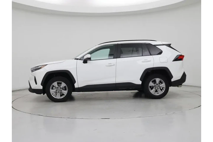 $26998 : Toyota RAV4 2022 XLE 4dr SUV image 3