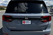 $39070 : PRE-OWNED 2023 HONDA ODYSSEY thumbnail