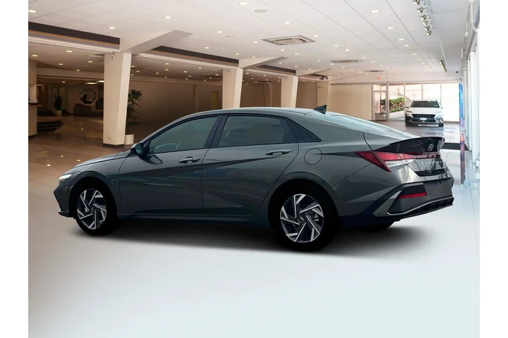 $25995 : Hyundai ELANTRA 2025 SEL Spo image 3