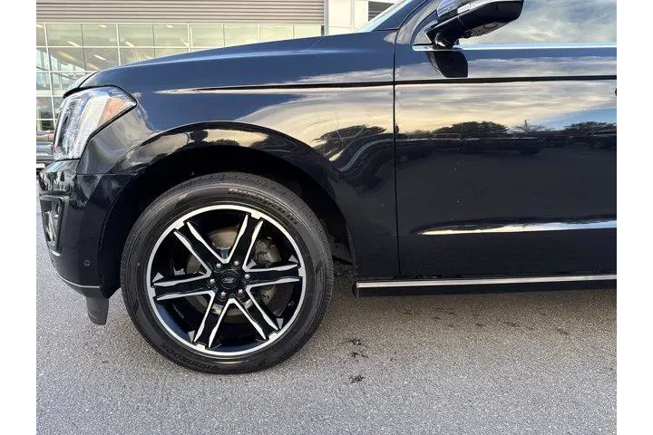 $37000 : Ford Expedition 2020 4x4 Lim image 9