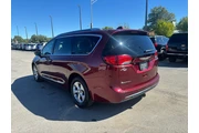 $7980 : 2017 Pacifica Touring-L Plus thumbnail