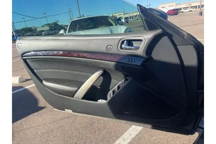 INFINITI G37 Convertible 201 image 6