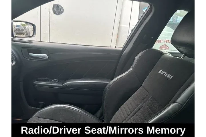 $30339 : Dodge Charger 2021 R/T 4dr S image 8