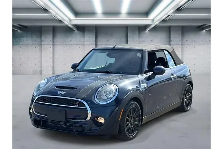 $18054 : MINI Convertible 2017 Cooper image 1