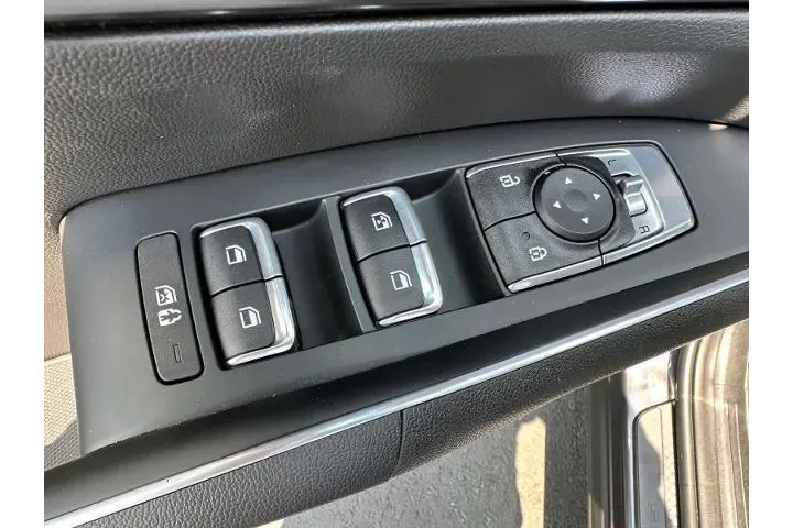 $27777 : Kia Sorento Hybrid 2023 AWD image 9