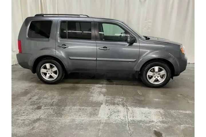 $10685 : Honda Pilot 2011 4x4 EX-L 4d image 2