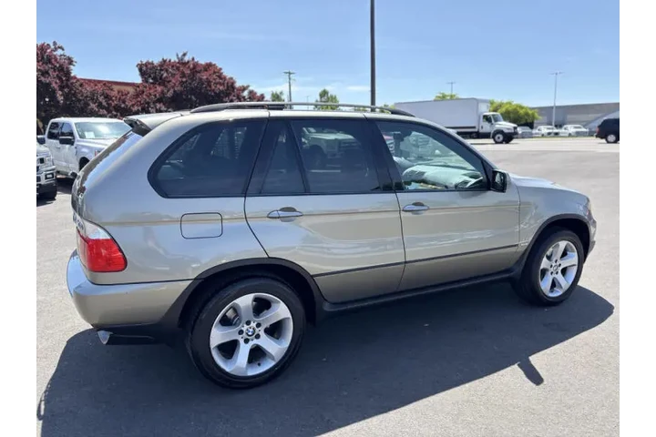 $8888 : 2005 BMW X5 4.4i image 9