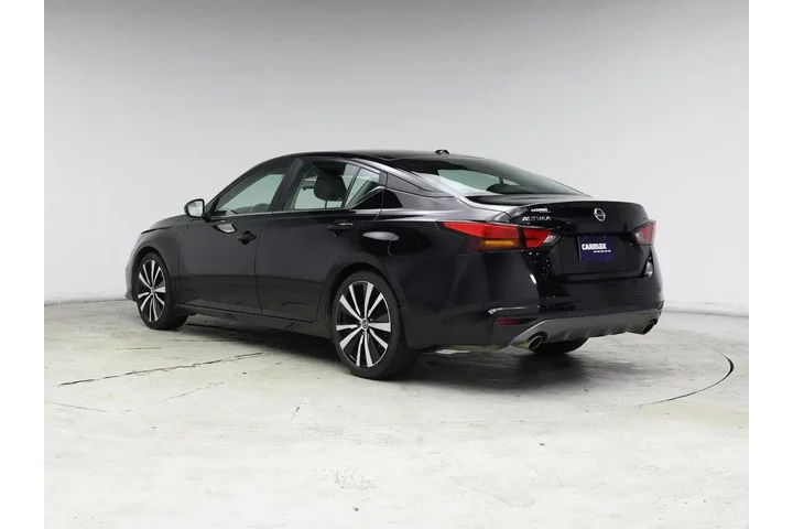 $18998 : Nissan Altima 2020 2.5 SR 4d image 2