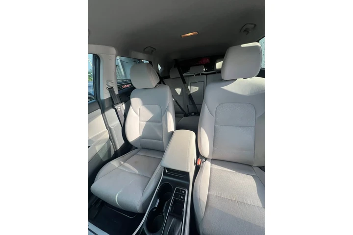 $10995 : Hyundai Tucson SE image 3