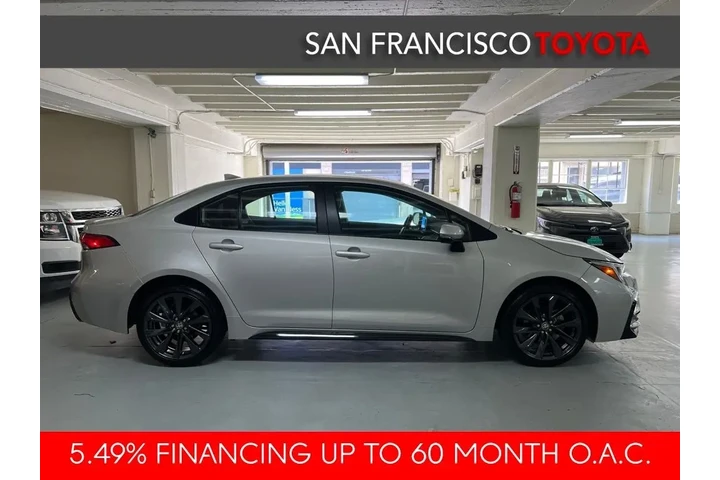 $23588 : Gold Certified2025 Corolla SE image 6
