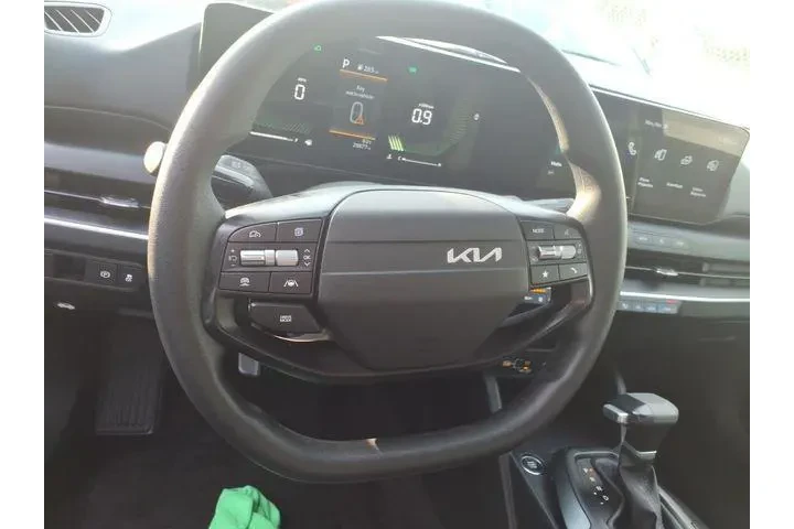 $21655 : Kia K4 2025 LXS 4dr Sedan image 9