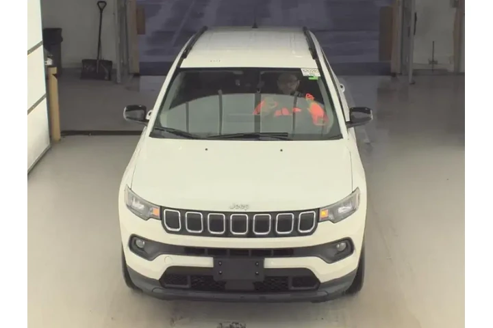 $20593 : Jeep Compass 2022 4x4 Latitu image 2