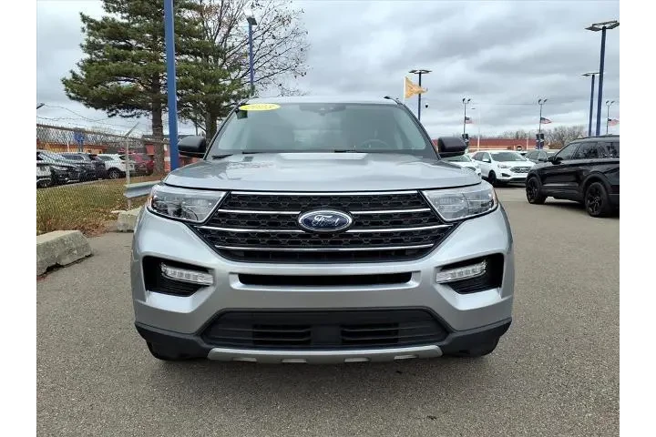 $30980 : Ford Explorer 2023 AWD XLT 4 image 2