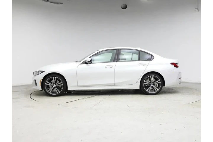 $31998 : BMW 3 Series 2023 AWD 330i x image 3