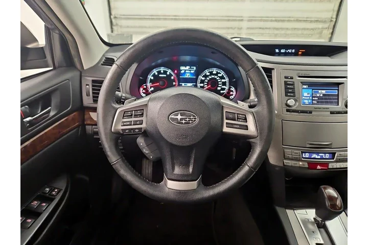 $14998 : Subaru Legacy 2014 AWD 2.5i image 10