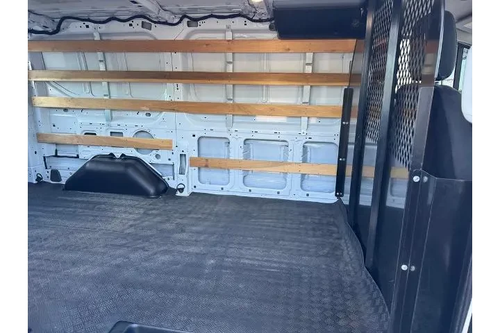 $31988 : Ford Transit 2022 250 3dr SW image 10