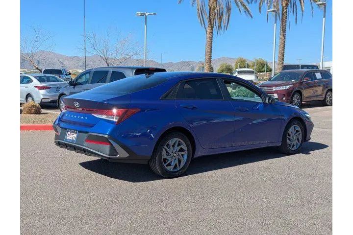 $18990 : Hyundai ELANTRA 2024 SEL 4dr image 4