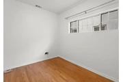 $2400 : Nice 3Bedroom House in LA thumbnail