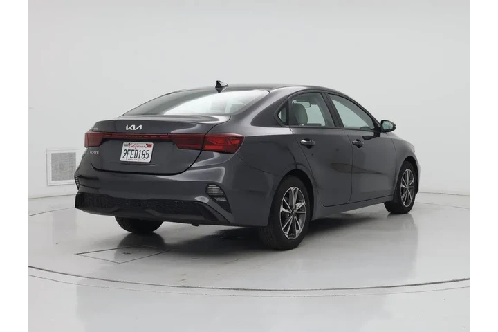 $19998 : Kia Forte 2023 LXS 4dr Sedan image 8