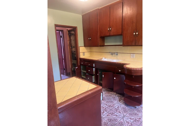 $1900 : Apartment in Huntington Park image 4