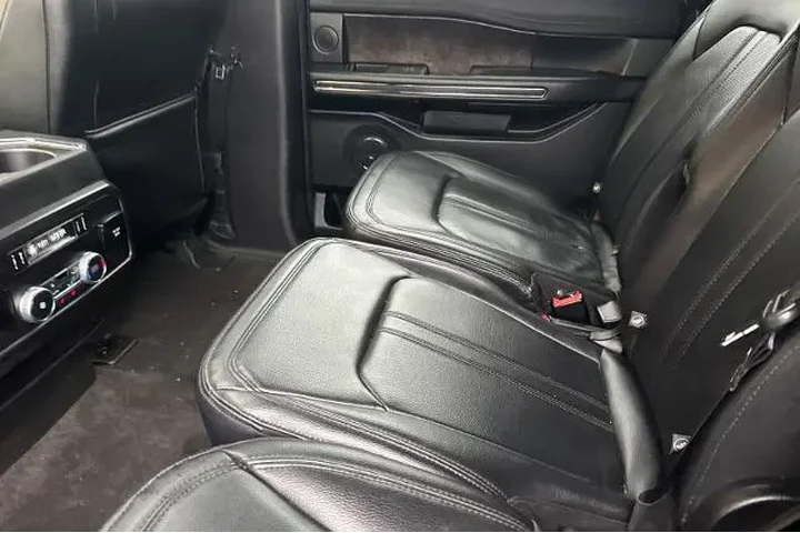 $34887 : Ford Expedition MAX 2021 4x4 image 6