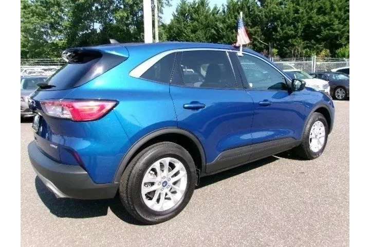$22996 : Ford Escape 2022 AWD SE 4dr image 5