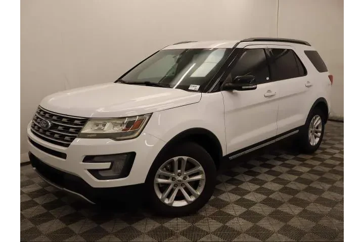 $12995 : Ford Explorer 2017 XLT 4dr S image 6