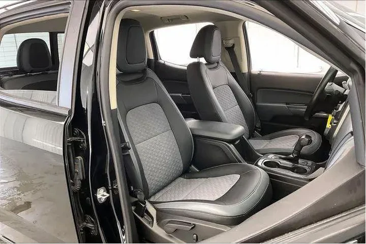 $21490 : Chevrolet Colorado 2016 4x4 image 7