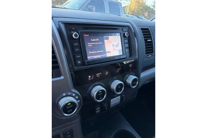 $35505 : Toyota Sequoia 2016 4x4 Plat image 6