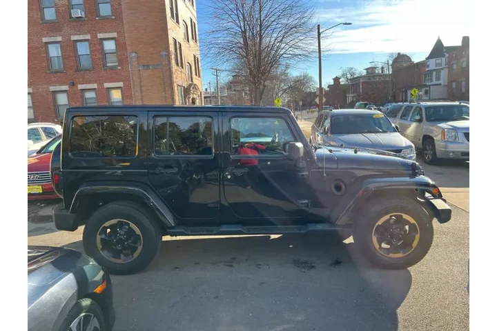 $12999 : 2014 Wrangler Unlimited Sahara image 7