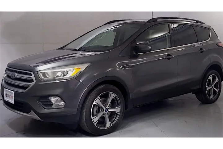 $14795 : 2015 Escape SE 4WD image 2