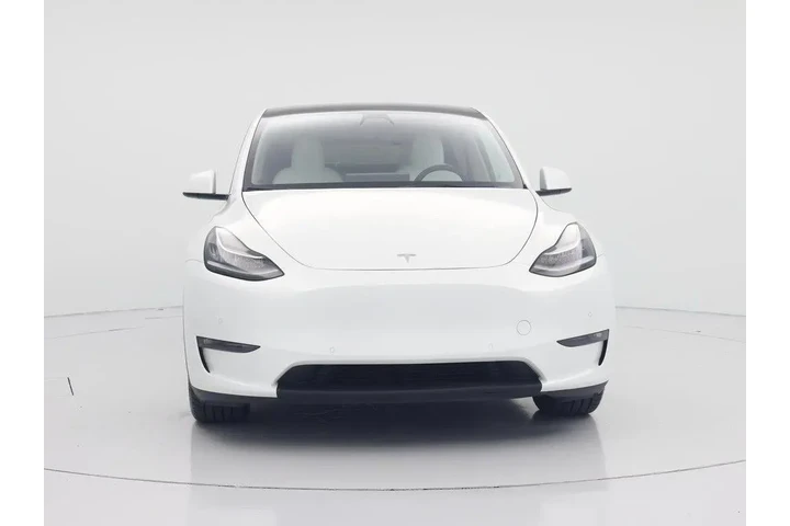 $29998 : Tesla Model Y 2022 AWD Long image 5