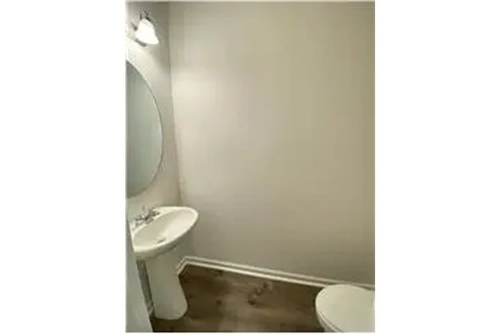 $1850 : Rental property with 3 bedro image 3