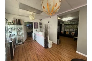 RENT ROOM BEAUTY SERVICES thumbnail