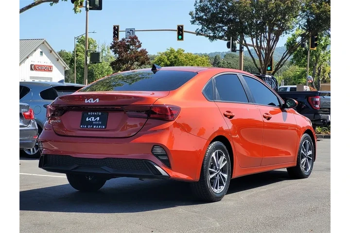 $16299 : 2022 Forte LXS image 5