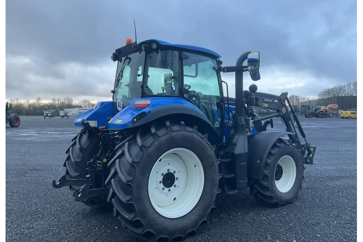 $15000 : Tractor New Holland T5.120EC image 3