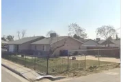 $1900 : CASA REMODELADA EN RENTA thumbnail