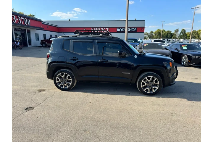 $7980 : 2016 Renegade 4WD 4dr Latitude image 1