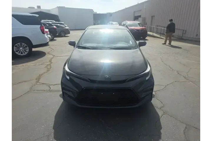 $31900 : Toyota Corolla 2026 SE 4dr S image 2