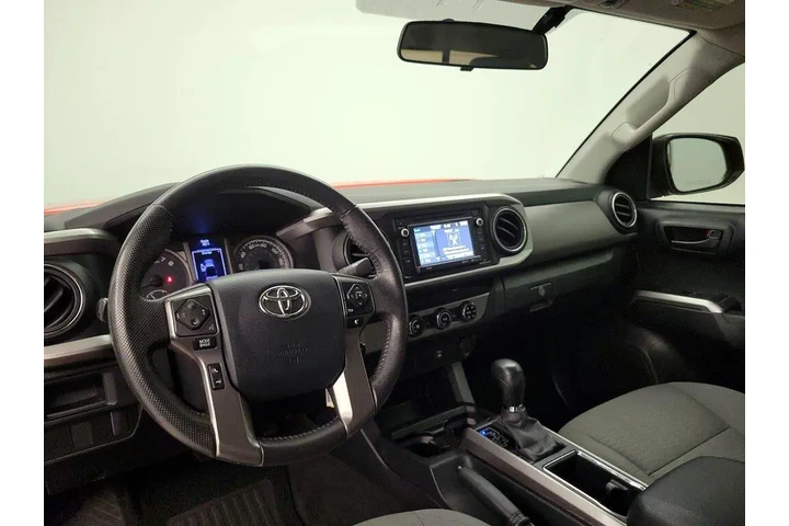 $22998 : Toyota Tacoma 2017 4x2 SR5 4 image 9