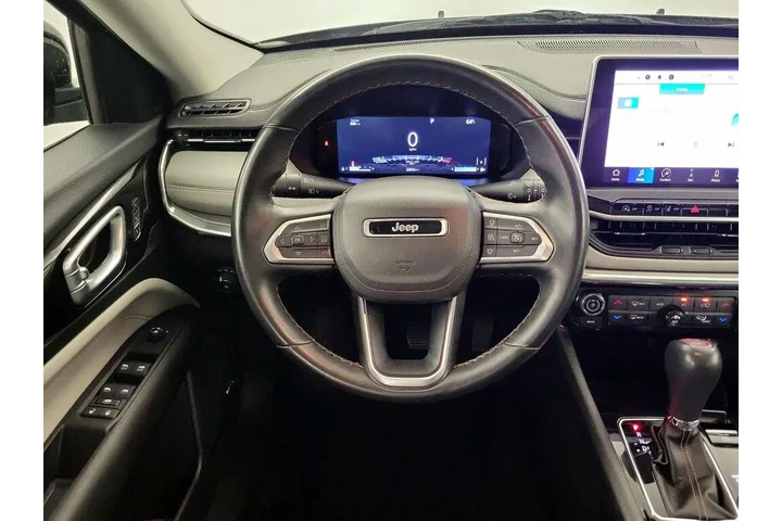 $23998 : Jeep Compass 2022 4x4 Limite image 10