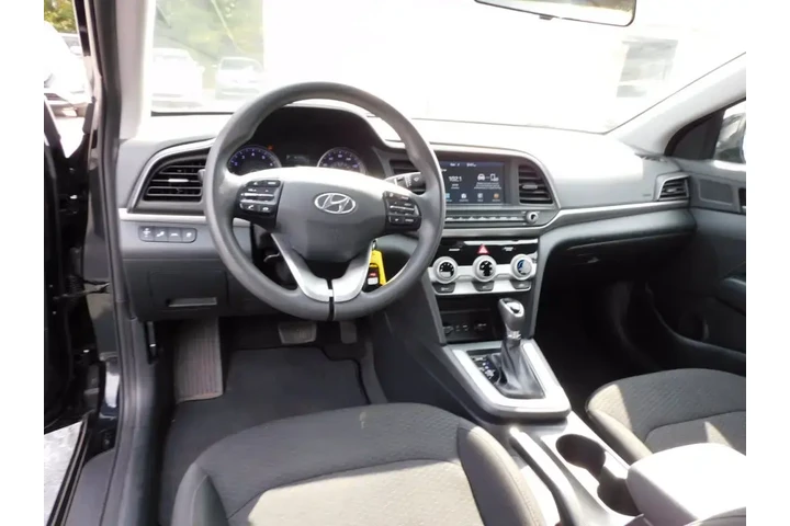 $22975 : Hyundai ELANTRA 2019 SE 4dr image 9