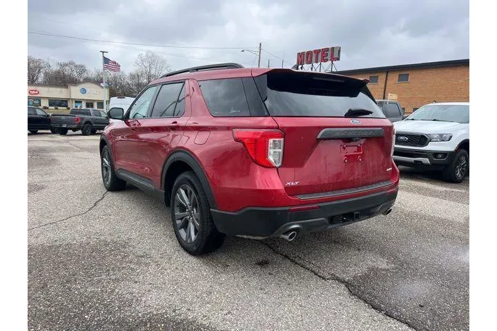 $37215 : Ford Explorer 2024 AWD XLT 4 image 6