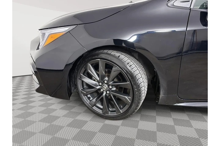 $26280 : Gold Certified 2023 Corolla H image 5