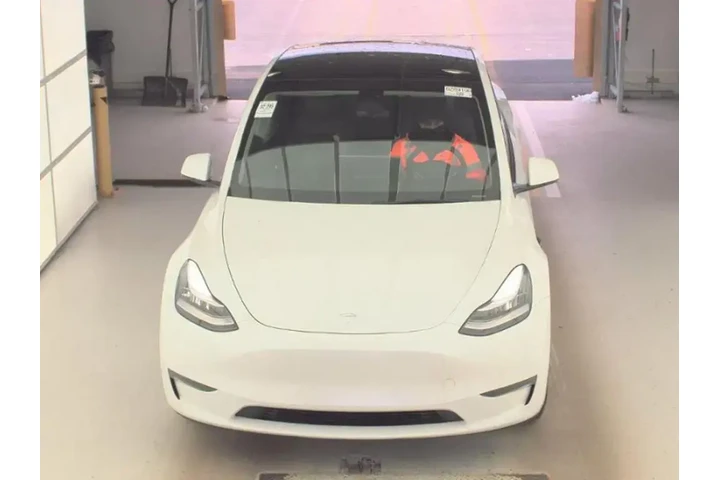 $25893 : Tesla Model Y 2023 AWD 4dr C image 2