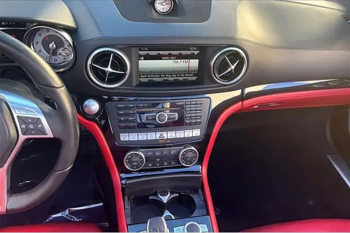 $25991 : Mercedes-Benz SL-Class 2015 image 9