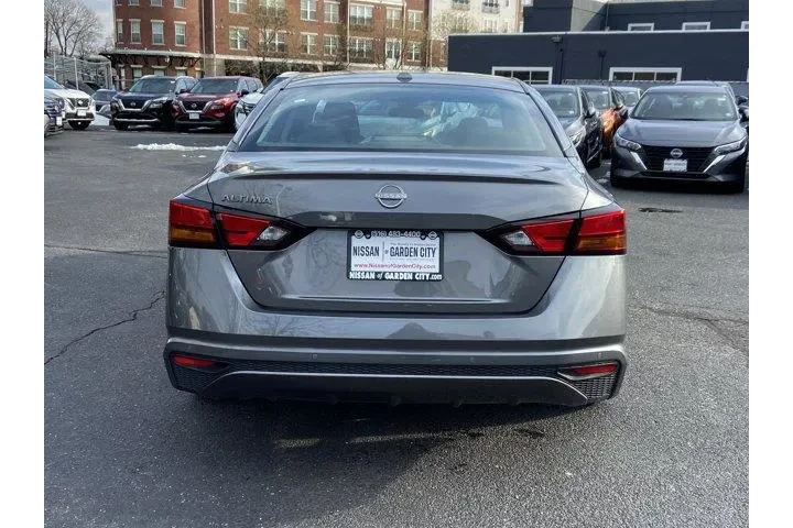 $18487 : Nissan Altima 2025 2.5 S 4dr image 5